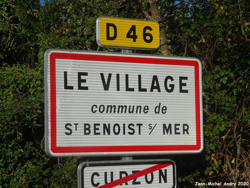 Le Village H  85.jpg