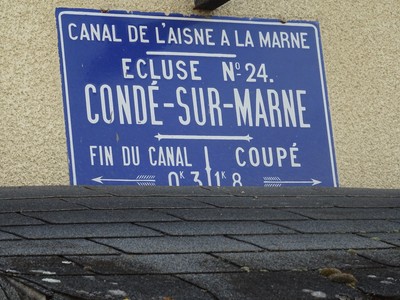 Canal de l'Aisne à la Marne.JPG