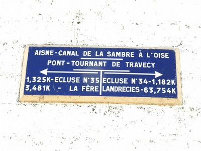 Canal de la Sambre à l'Oise.JPG