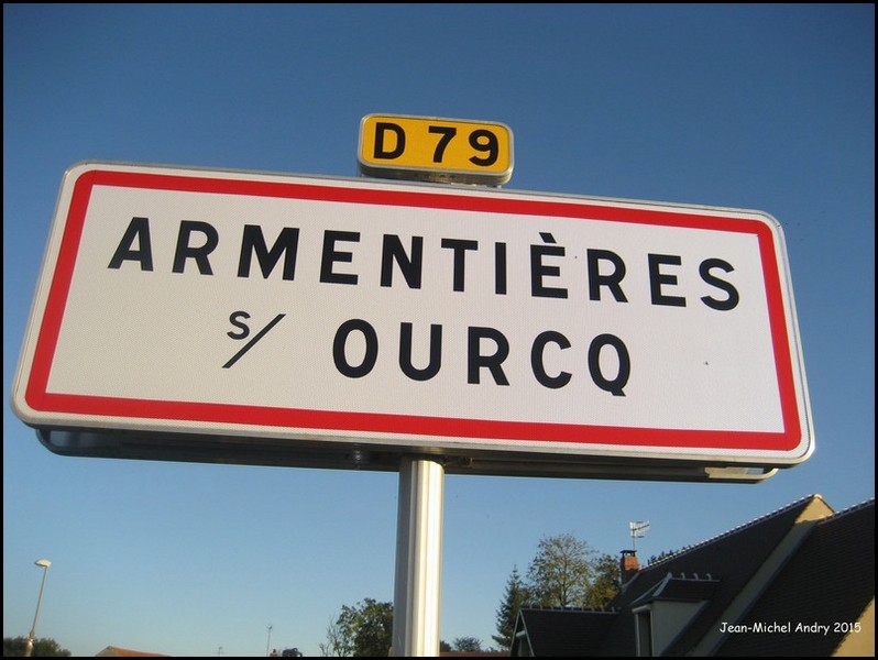 Armentieres-sur-Ourcq 02 - Jean-Michel Andry.jpg