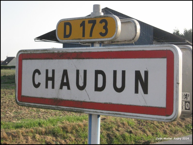 Chaudun  02 - Jean-Michel Andry.jpg