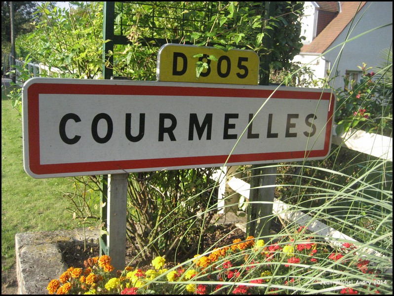 Courmelles  02 - Jean-Michel Andry.jpg