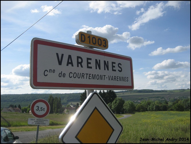 Courtemont-Varennes 2 02 - Jean-Michel Andry.jpg