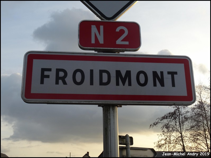 Froidmont-Cohartille 1 02 - Jean-Michel Andry.jpg