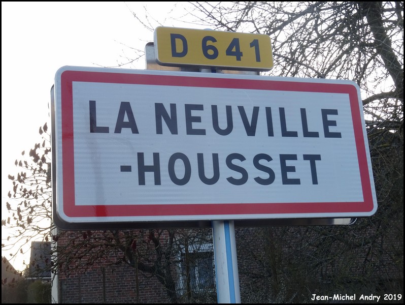 La Neuville-Housset 02 - Jean-Michel Andry.jpg