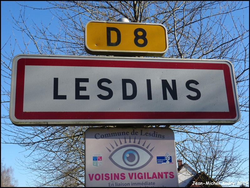Lesdins 02 - Jean-Michel Andry.jpg