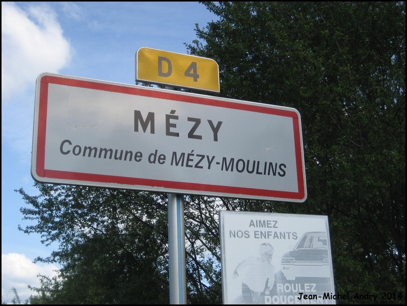 Mézy-Moulins 1 02 - Jean-Michel Andry.jpg