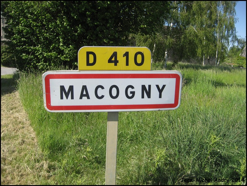 Macogny 02 - Jean-Michel Andry.jpg