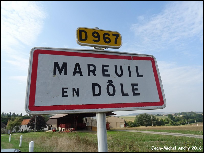 Mareuil-en-Dôle 02 - Jean-Michel Andry.jpg