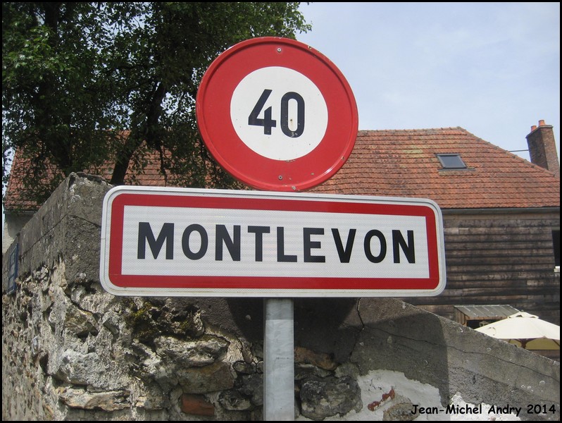 Montlevon 02 - Jean-Michel Andry.jpg