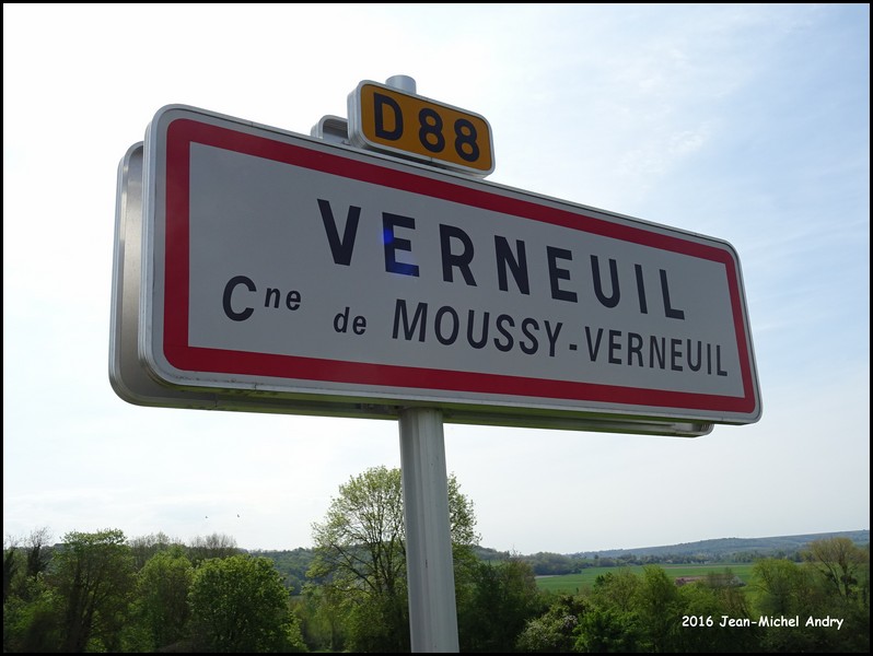 Moussy-Verneuil 2 02 - Jean-Michel Andry.jpg