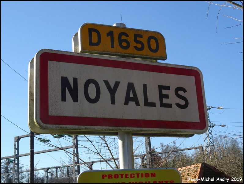 Noyales 02 - Jean-Michel Andry.jpg