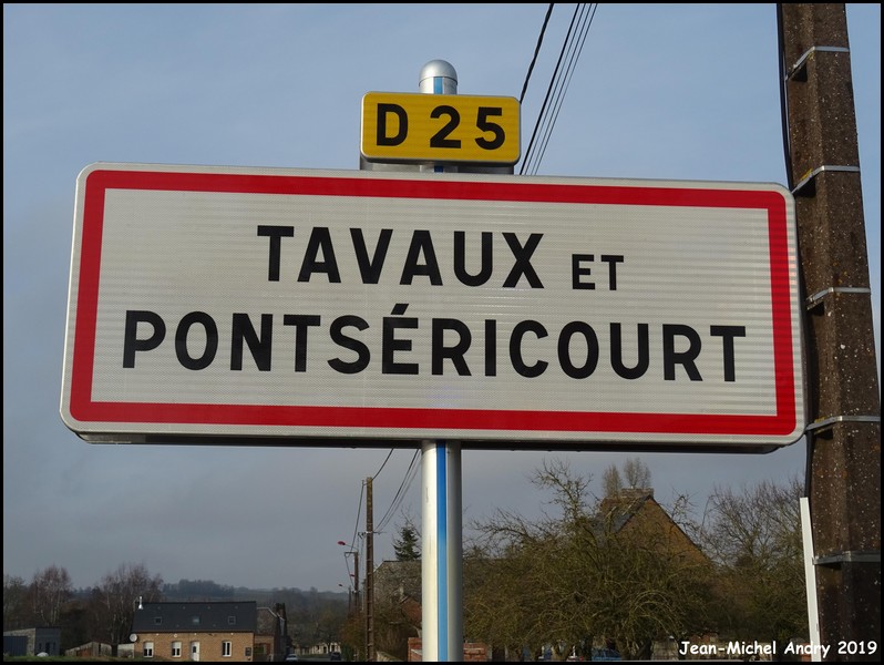Tavaux-et-Pontséricourt 02 - Jean-Michel Andry.jpg