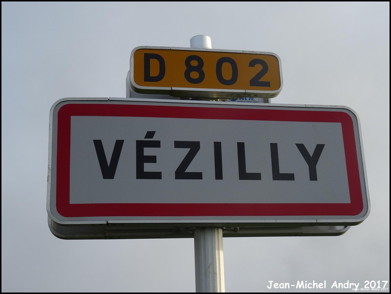 Vézilly 02 - Jean-Michel Andry.jpg