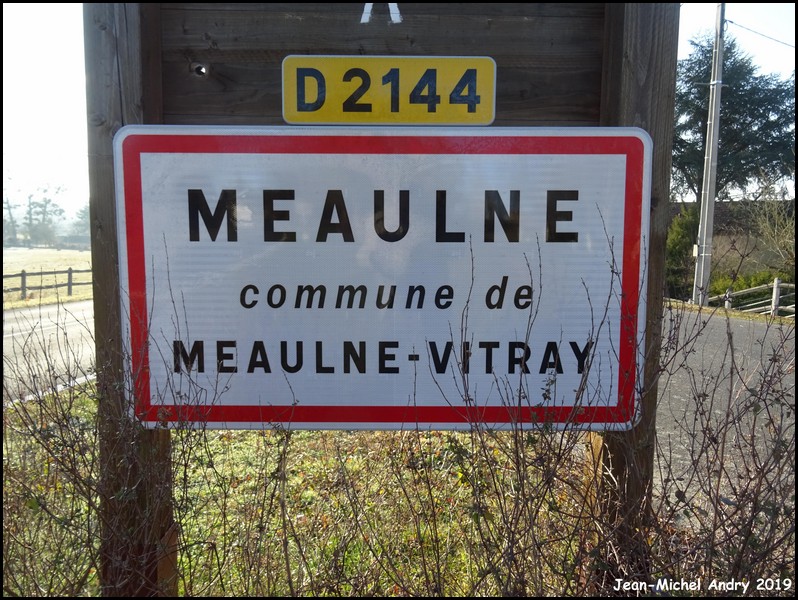 Meaulne-Vitray 03 - Jean-Michel Andry.JPG