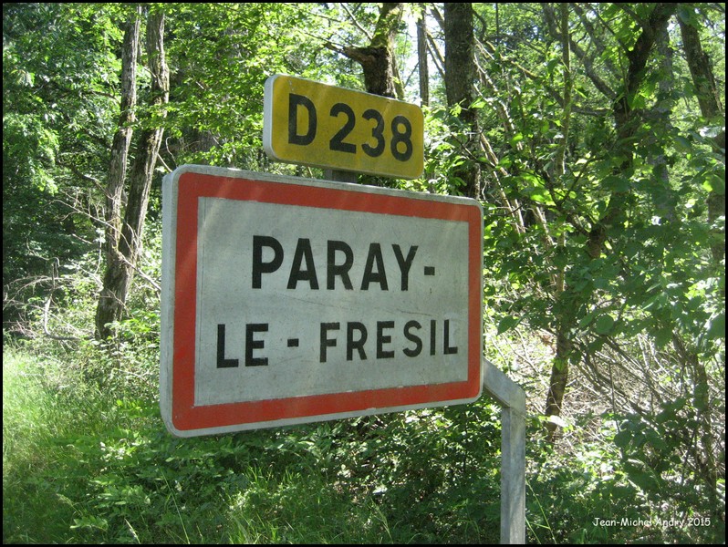 Paray-le-Frésil 03 - Jean-Michel Andry.jpg