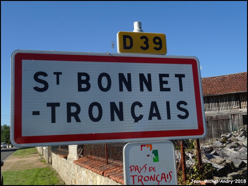 Saint-Bonnet-Troncais  03 - Jean-Michel Andry.jpg