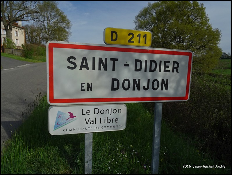 Saint-Didier-en-Donjon 03 - Jean-Michel Andry.jpg