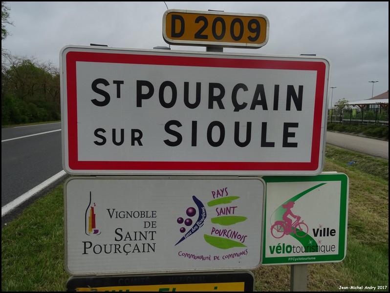 Saint-Pourçain-sur-Sioule 03 - Jean-Michel Andry.jpg