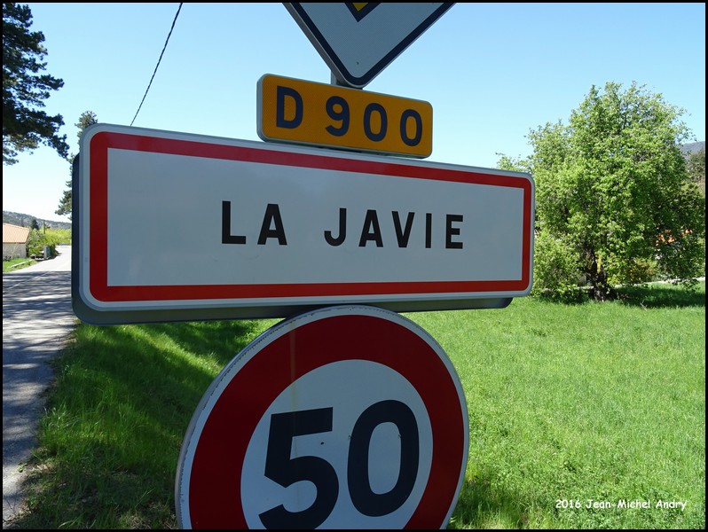 La Javie 04 - Jean-Michel Andry.jpg