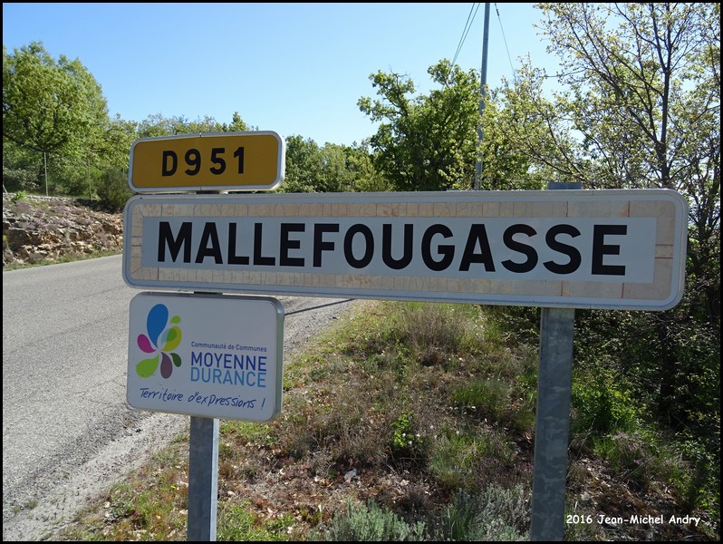 Mallefougasse-Augès 1 04 - Jean-Michel Andry.jpg