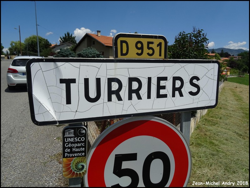 Turriers 04 - Jean-Michel Andry.jpg