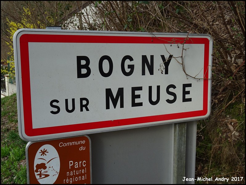 Bogny-sur-Meuse 08 - Jean-Michel Andry.jpg