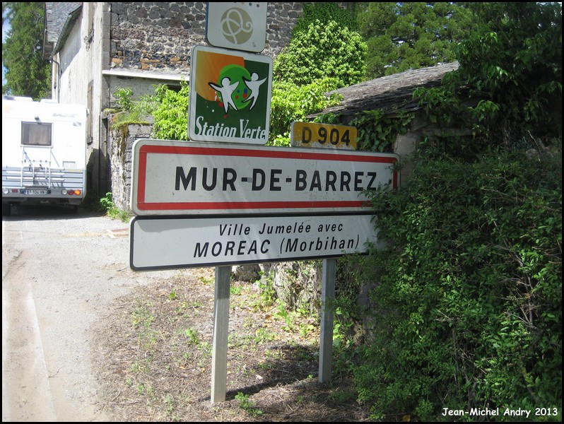 Mur-de-Barrez 12 - Jean-Michel Andry.jpg