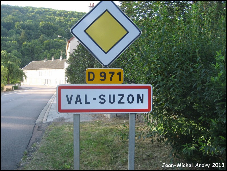 Val-Suzon 21 - Jean-Michel Andry.jpg