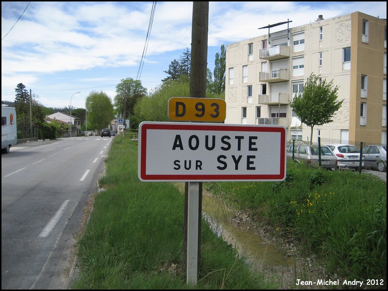 Aouste-sur-Sye 26 - Jean-Michel Andry.jpg