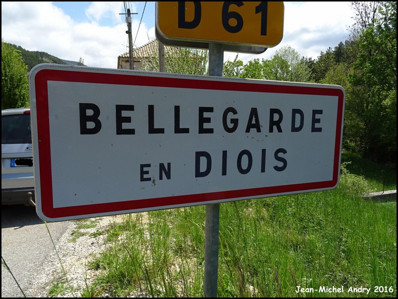 Bellegarde-en-Diois 26 - Jean-Michel Andry.jpg