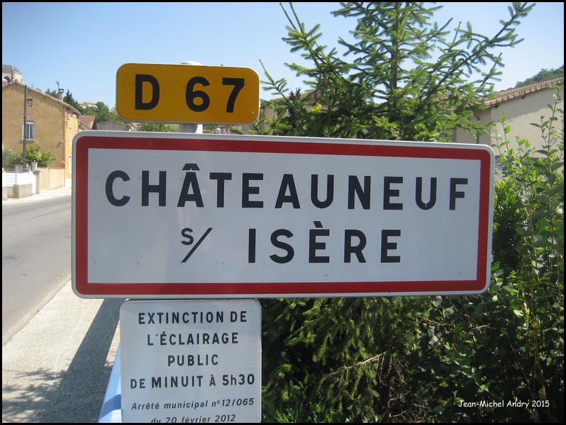 Châteauneuf-sur-Isère 26 - Jean-Michel Andry.jpg