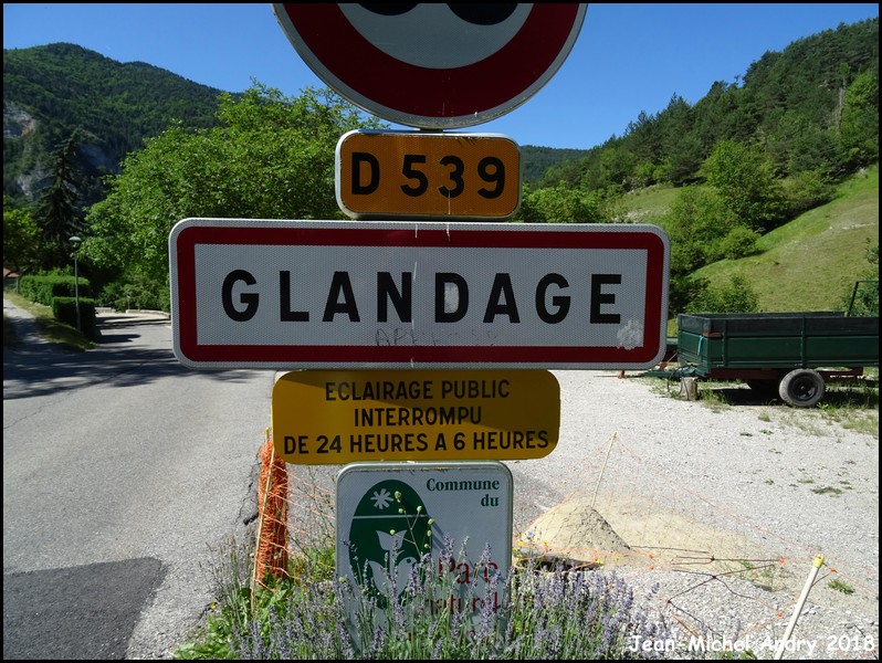 Glandage 26 - Jean-Michel Andry.jpg