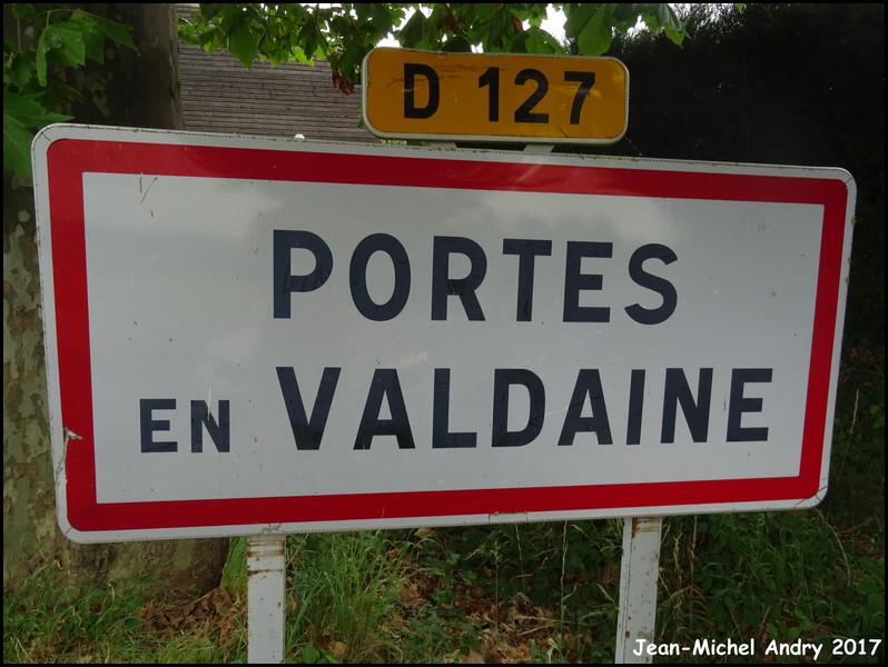 Portes-en-Valdaine 26 - Jean-Michel Andry.jpg