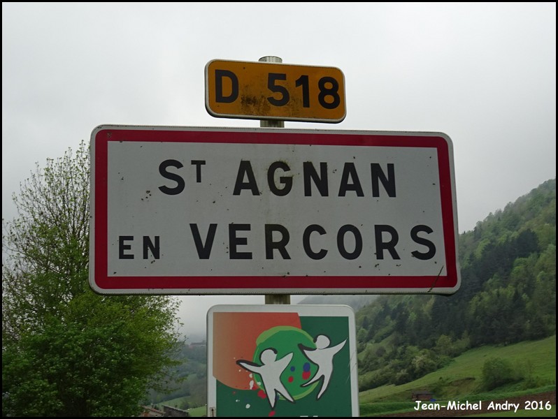 Saint-Agnan-en-Vercors 26 - Jean-Michel Andry.jpg