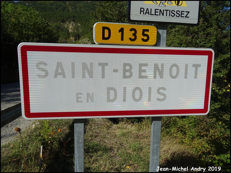 Saint-Benoit-en-Diois 26 - Jean-Michel Andry.jpg