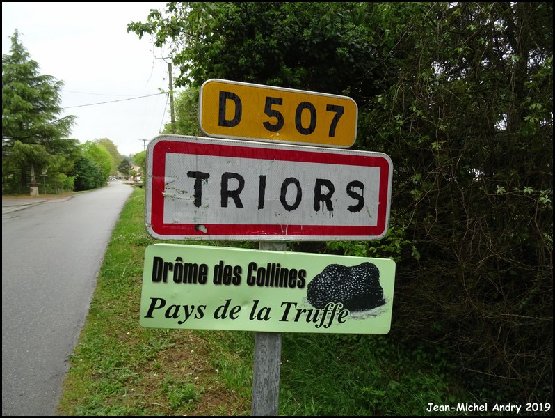 Triors 26 - Jean-Michel Andry.jpg