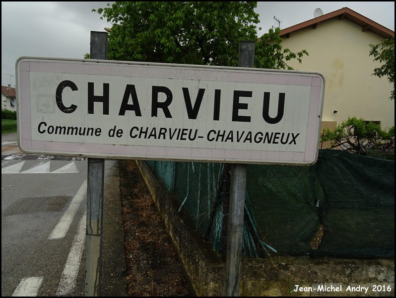 Charvieu-Chavagneux_1 38 - Jean-Michel Andry.jpg