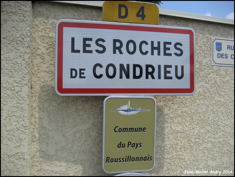 Les Roches-de-Condrieu 38 - Jean-Michel Andry.jpg