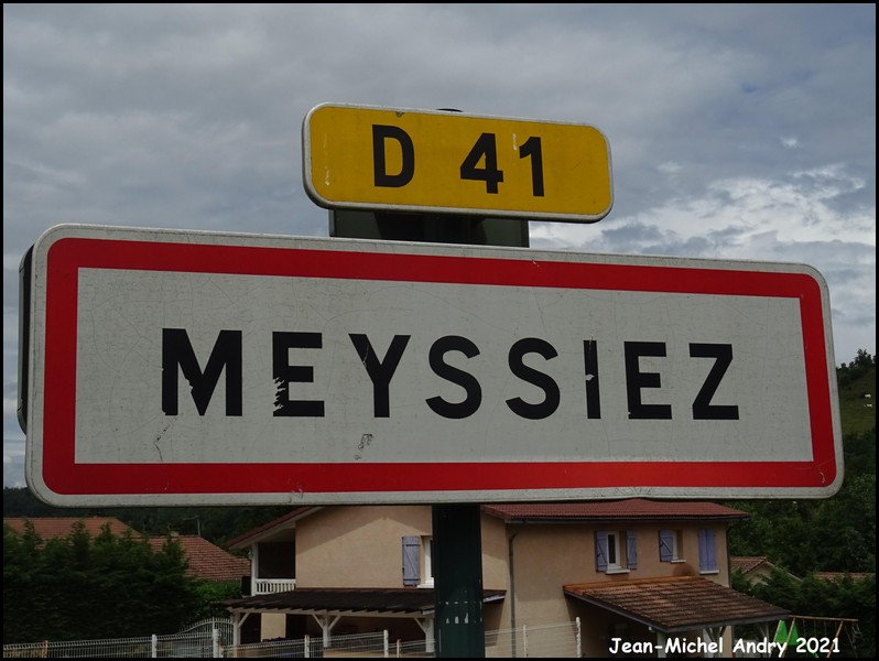 Meyssiez 38 - Jean-Michel Andry.jpg