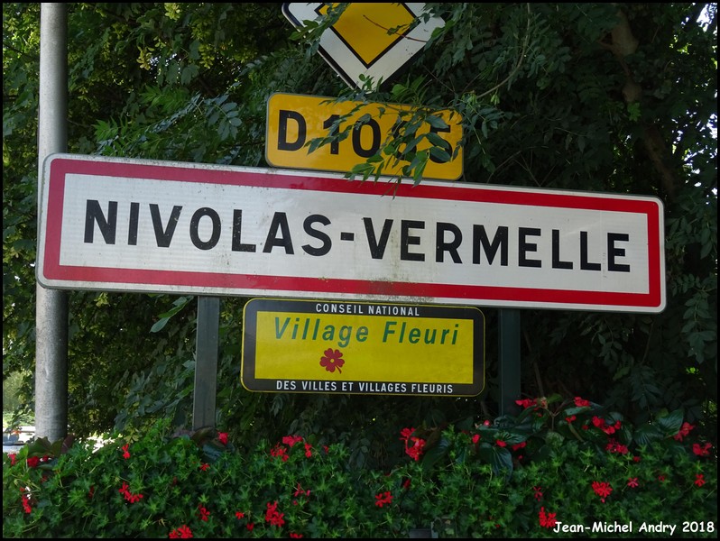 Nivolas-Vermelle 38 - Jean-Michel Andry.jpg