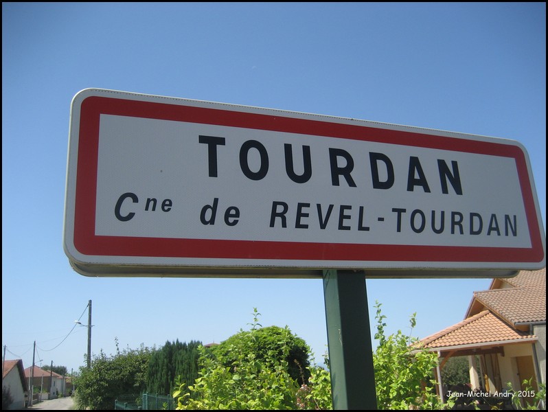 Revel-Tourdan 2 38 - Jean-Michel Andry.jpg