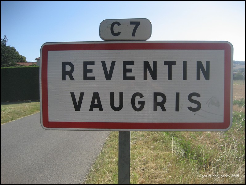 Reventin-Vaugris 38 - Jean-Michel Andry.jpg