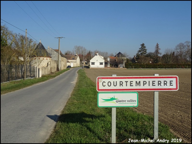 Courtempierre 45 - Jean-Michel Andry.jpg