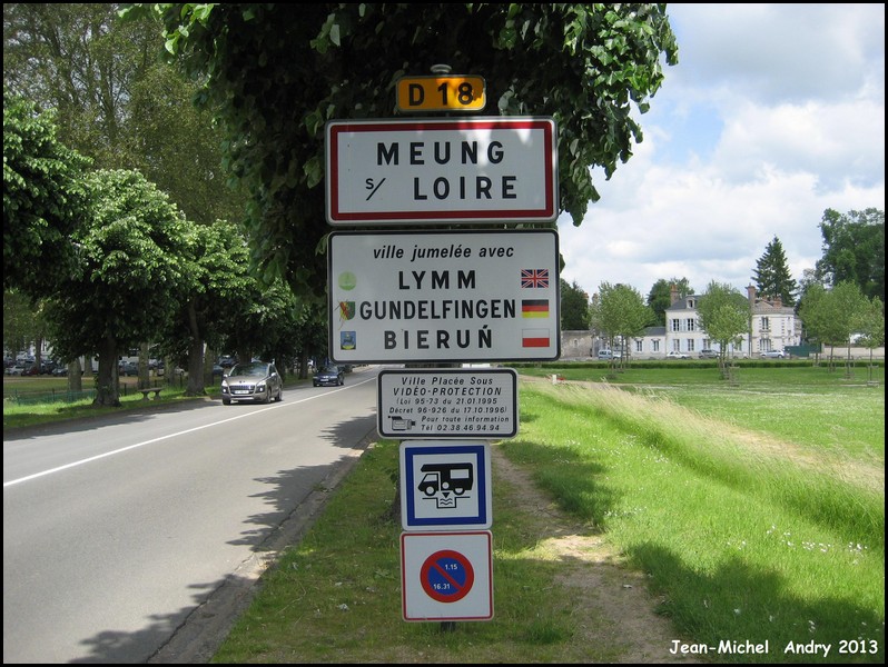 Meung-sur-Loire 45 - Jean-Michel Andry.jpg