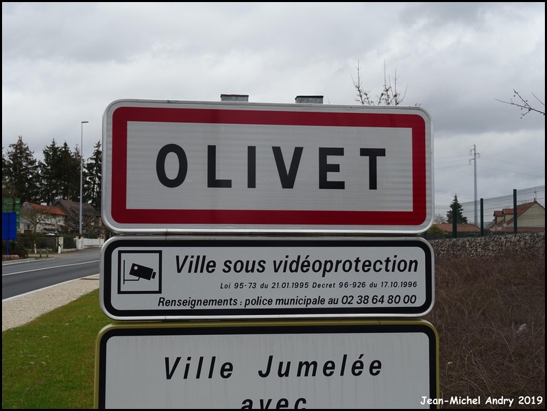 Olivet 45 - Jean-Michel Andry.jpg