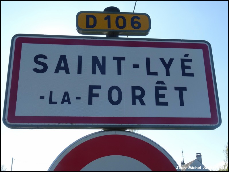 Saint-Lyé-la-Forêt 45 - Jean-Michel Andry.jpg