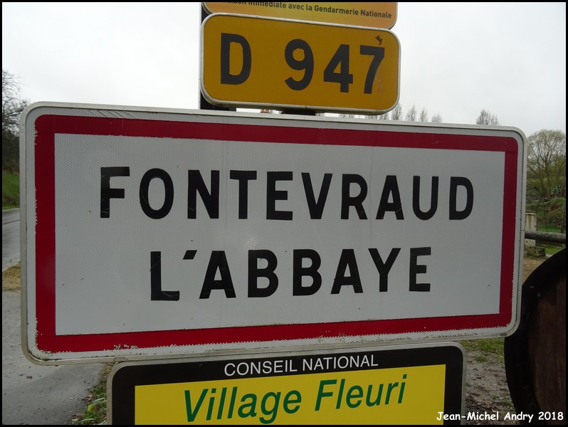 Fontevraud-l'Abbaye 49 - Jean-Michel Andry.jpg