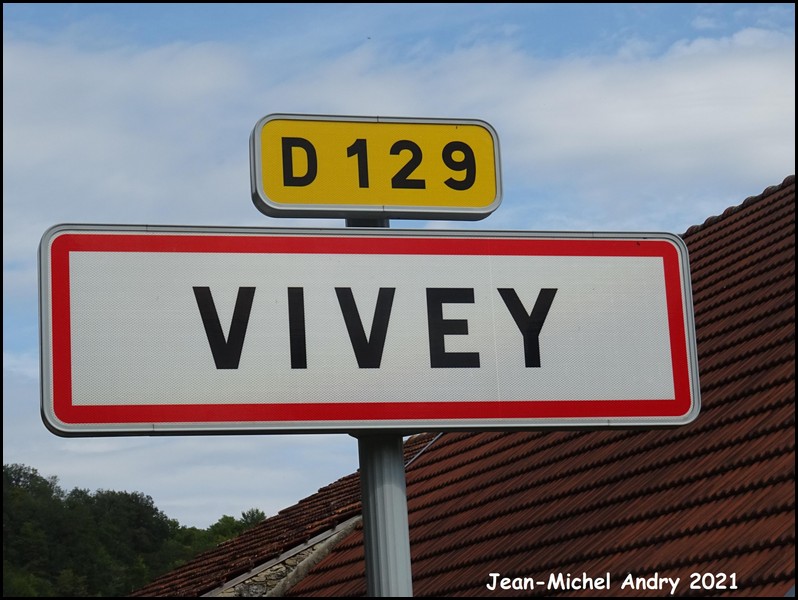 Vivey 52 - Jean-Michel Andry.jpg