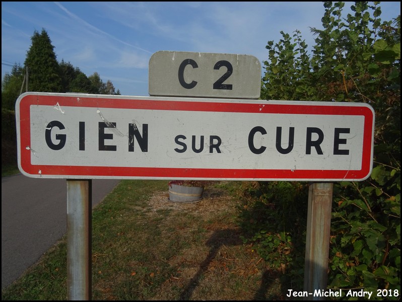 Gien-sur-Cure 58 - Jean-Michel Andry.jpg